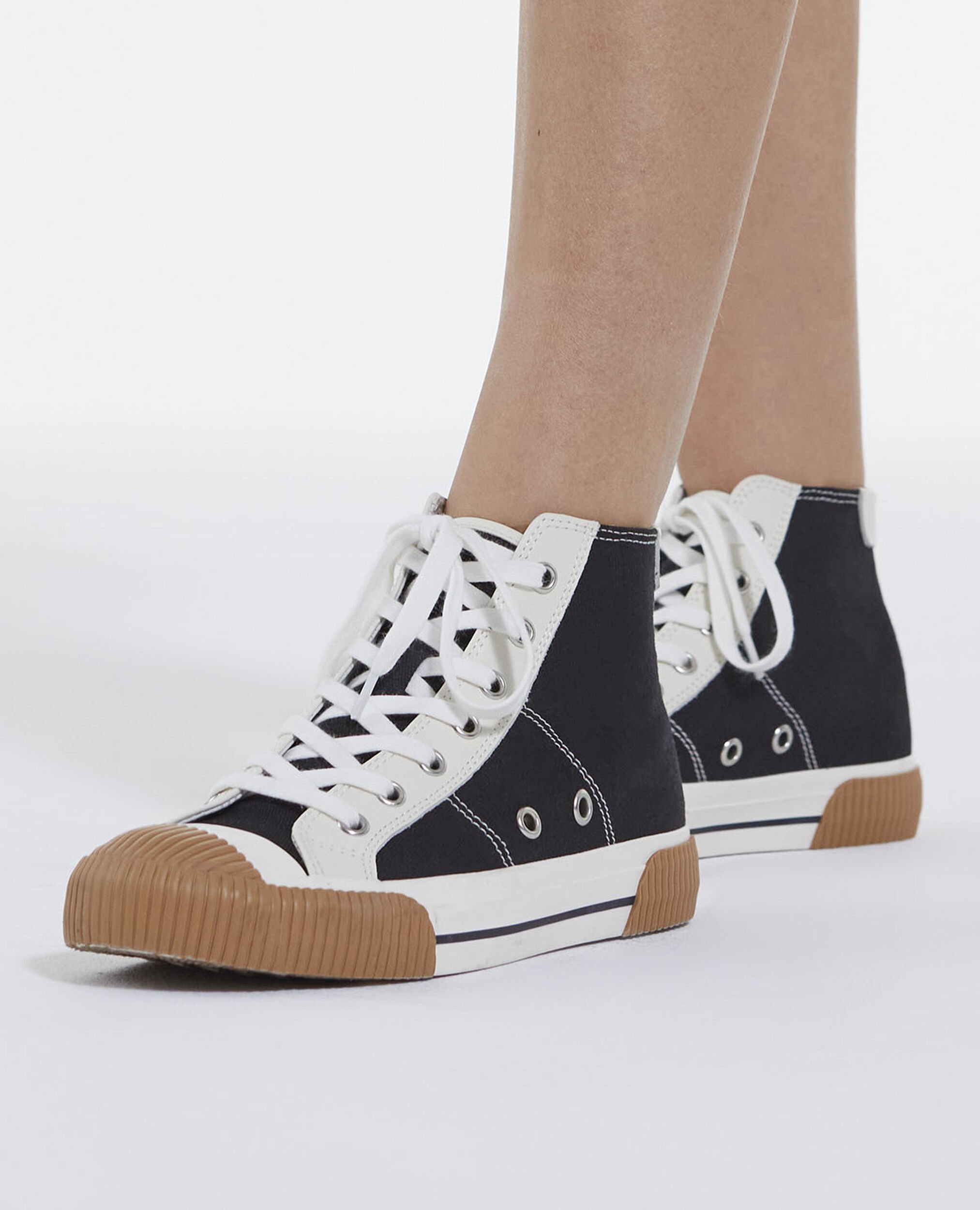 Schwarze Turnschuhe aus Leinen mit Schnürung, BLACK, hi-res image number null