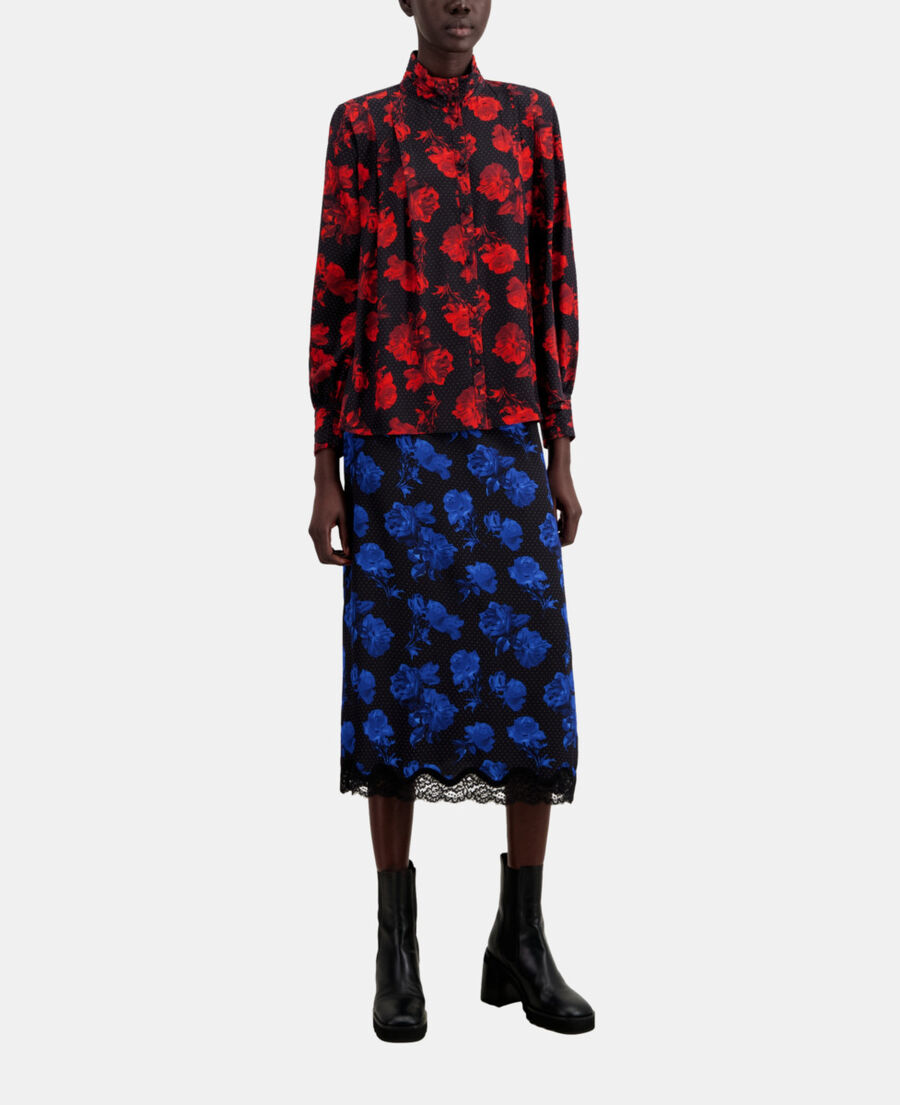 top aus seide mit print und plissierung