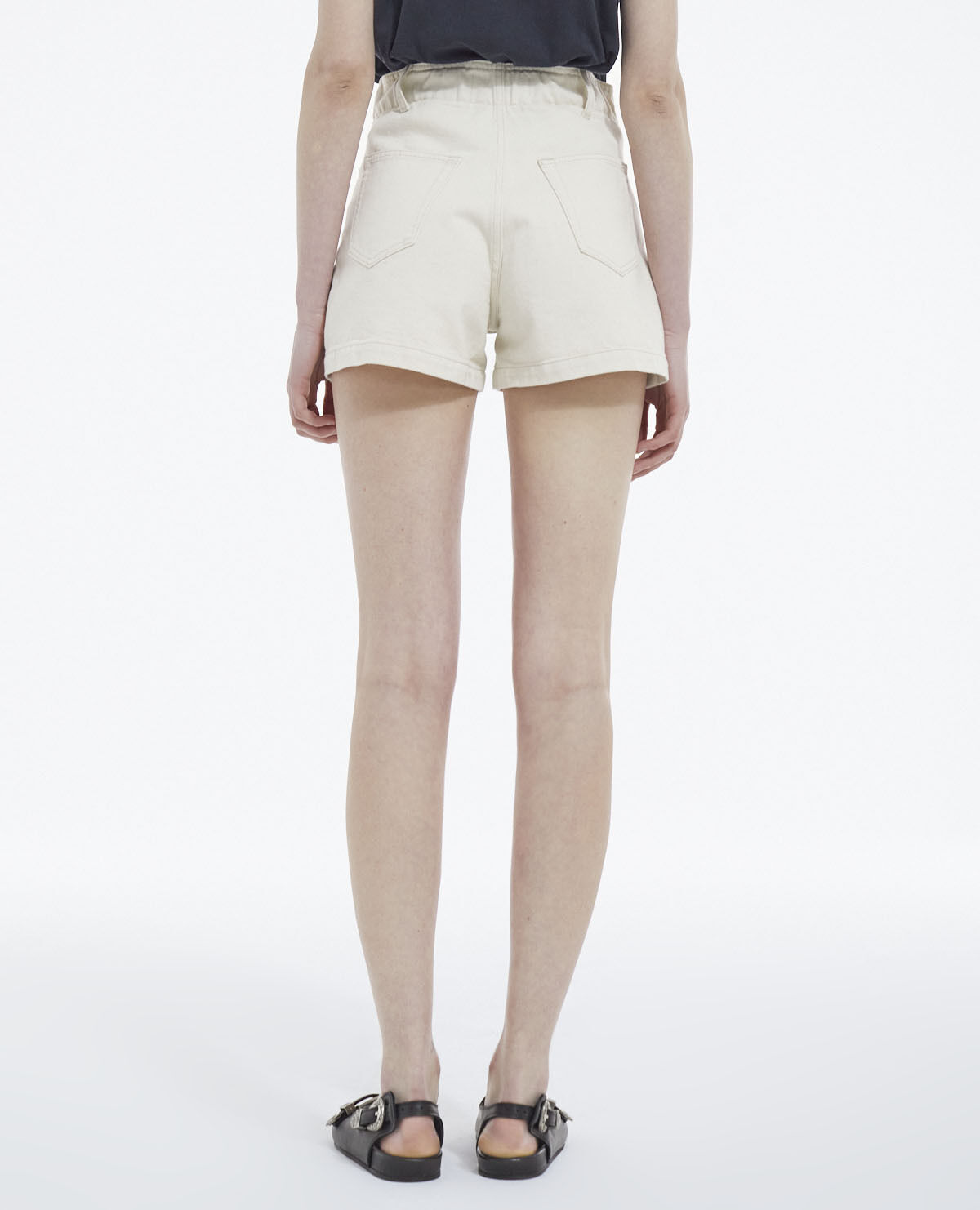 Shorts ajustados hot sale