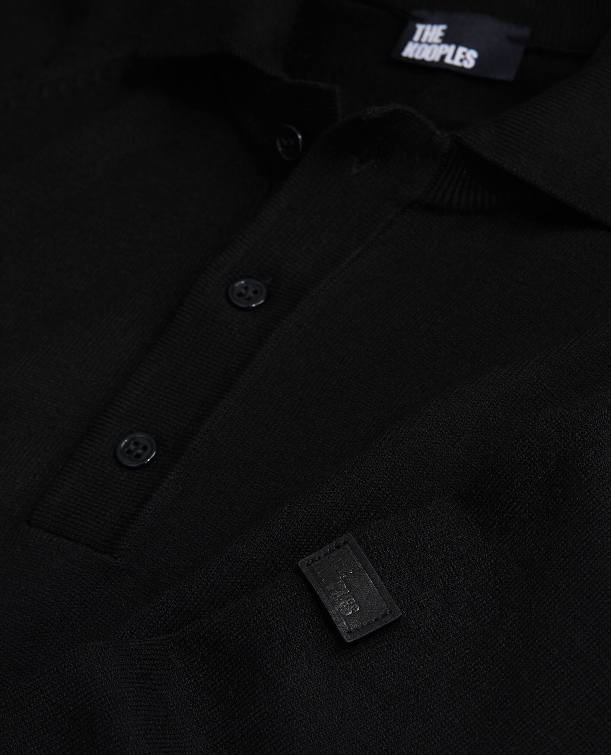 Schwarzes Poloshirt aus Strick, BLACK, hi-res image number null