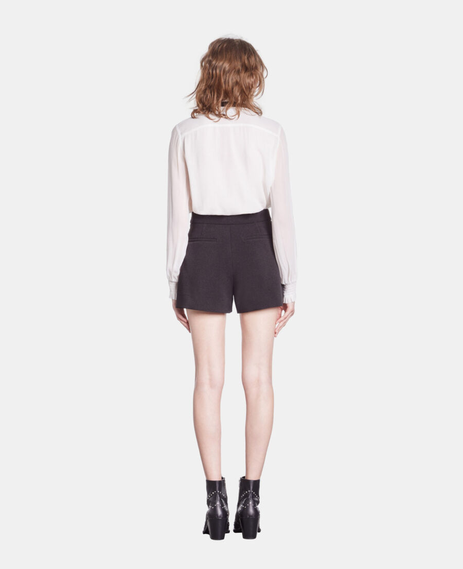 schwarze shorts aus krepp