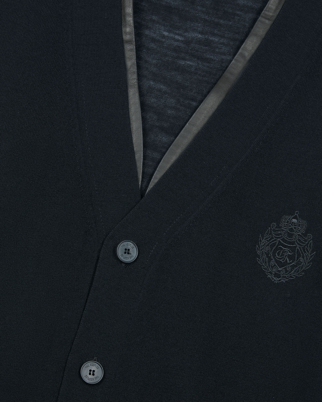 The Kooples HOMME BLACK cardigan en laine merinos noire