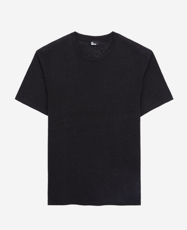 men's black linen t-shirt with blazon