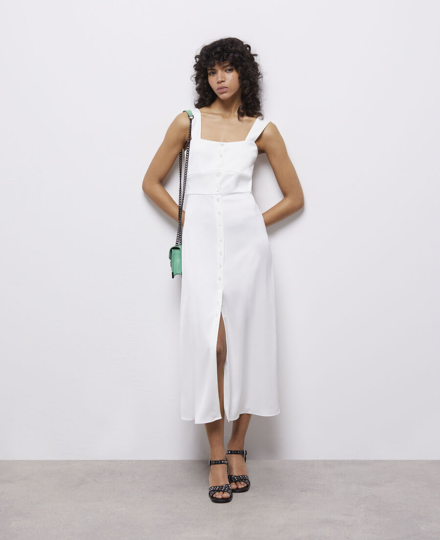 robe longue blanche avec boutonnage