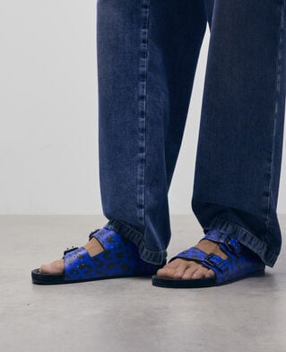 The Kooples HOMME BLUE sandales en cuir l&eacute;opard bleues