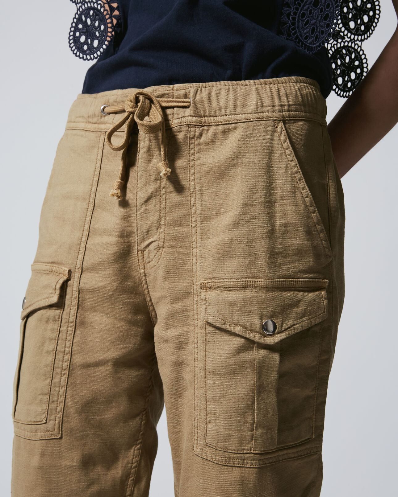 The Kooples FEMME BEIGE-BROWN pantalon coton kaki style militaire