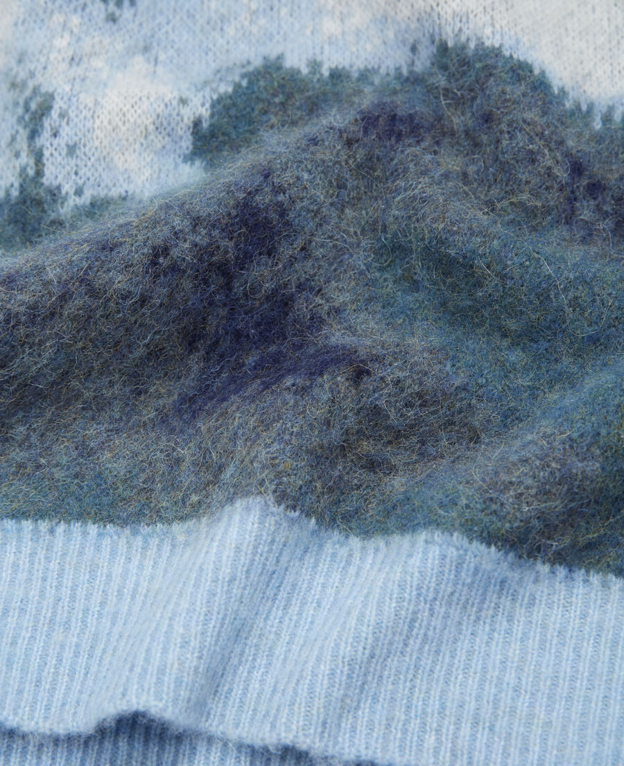 kurzer wollpullover mit blauem farbverlauf