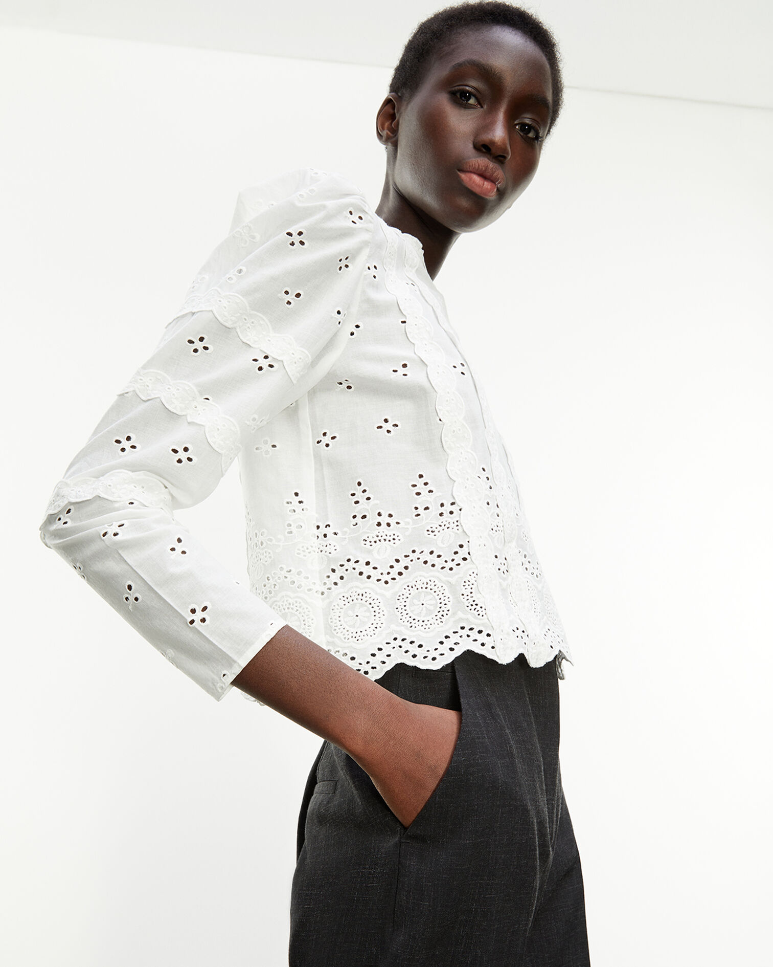 Top blanc manches longues broderie, ECRU, hi-res image number null