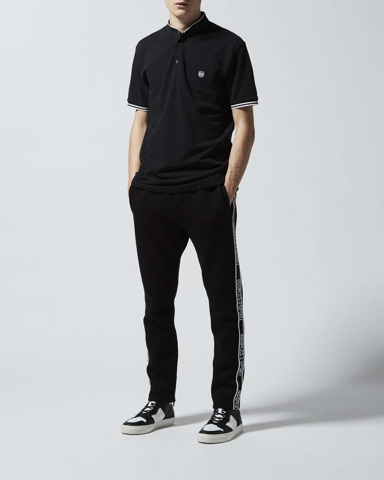 The Kooples MEN BLACK / WHITE slim black cotton polo shirt w/officer collar