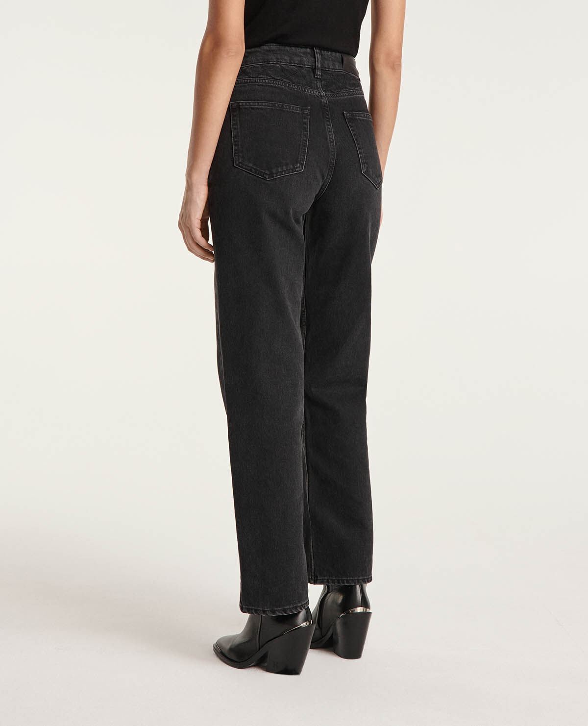 Jean noir the kooples store