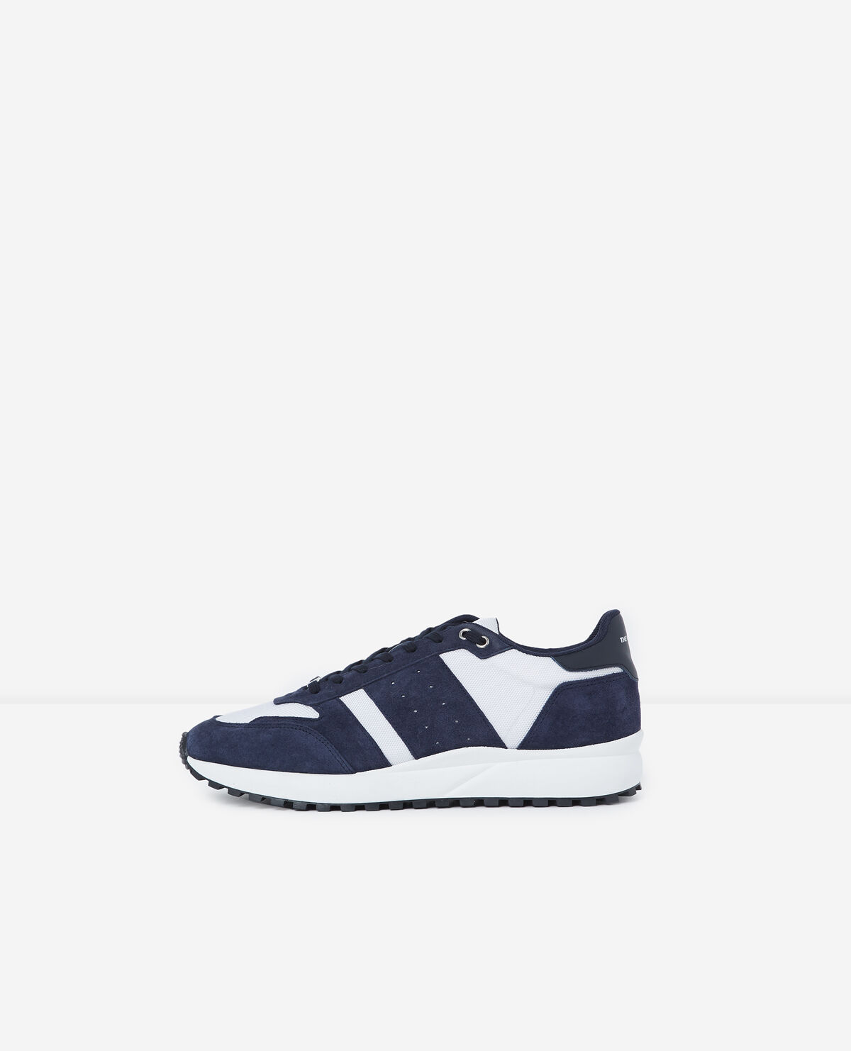 Adidas white on sale retro trainers