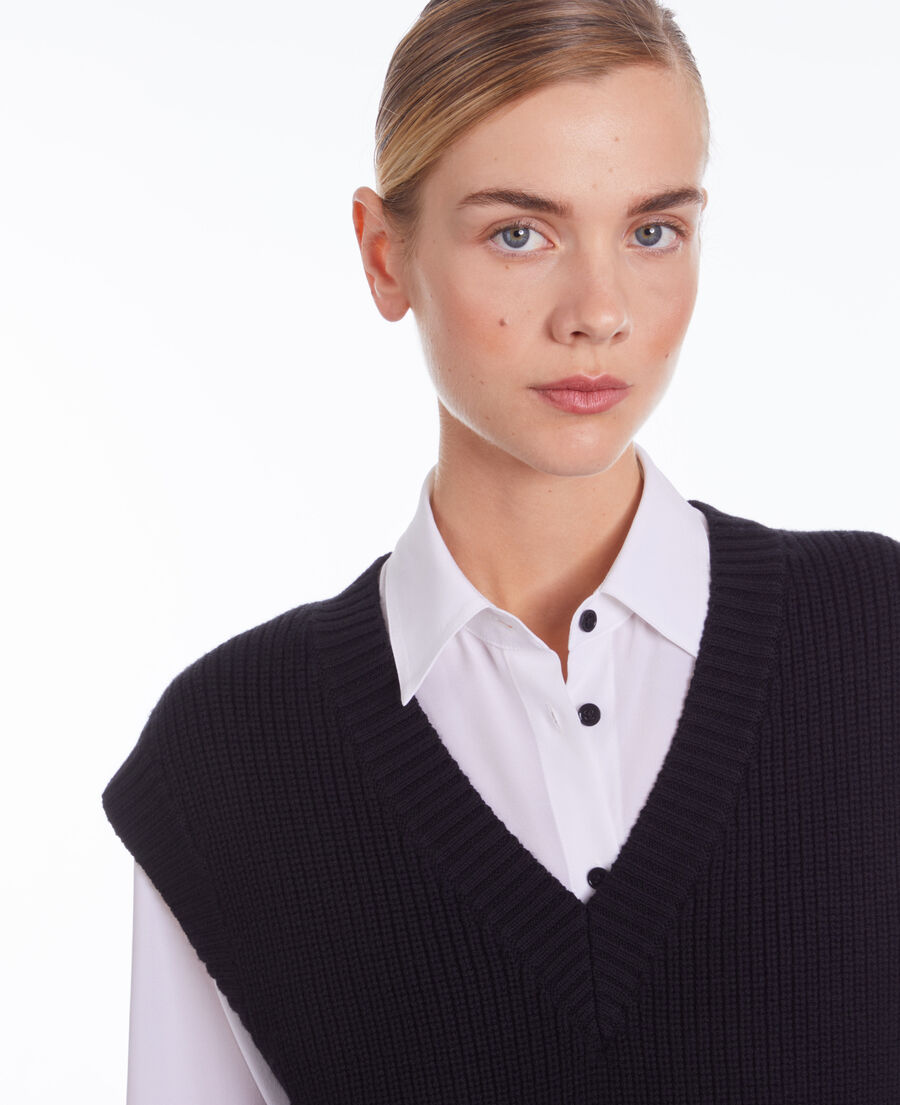 ärmelloser schwarzer pullover aus wolle