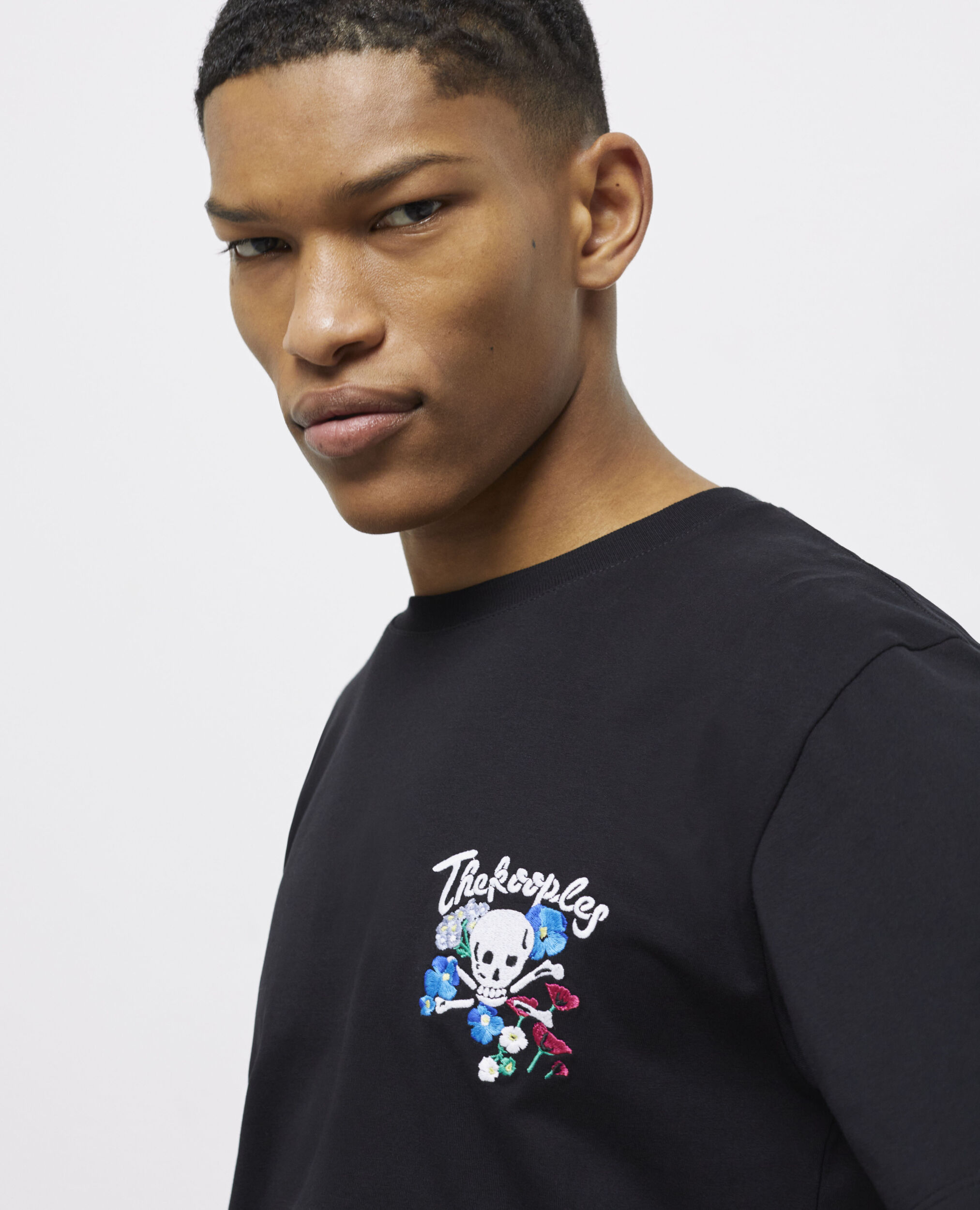 Black T-shirt with embroidery, BLACK, hi-res image number null