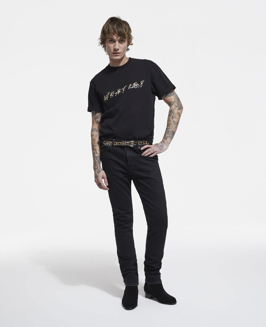 black and leopard print what is t-shirt