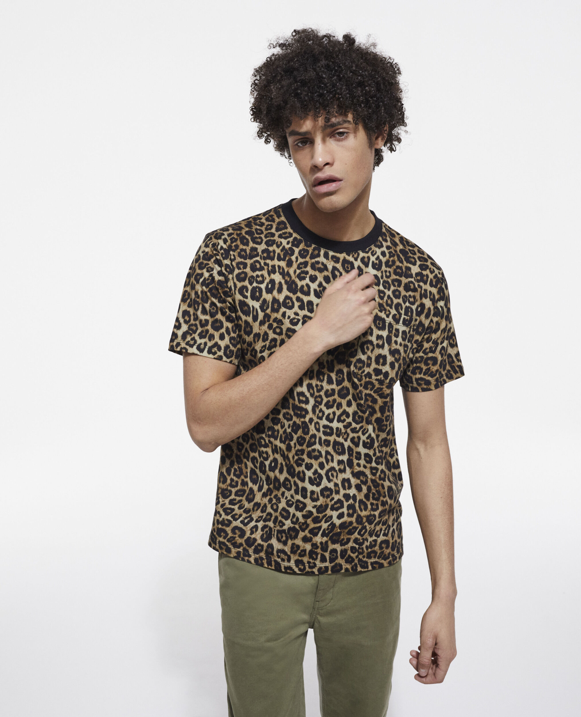 T sales shirt leopard