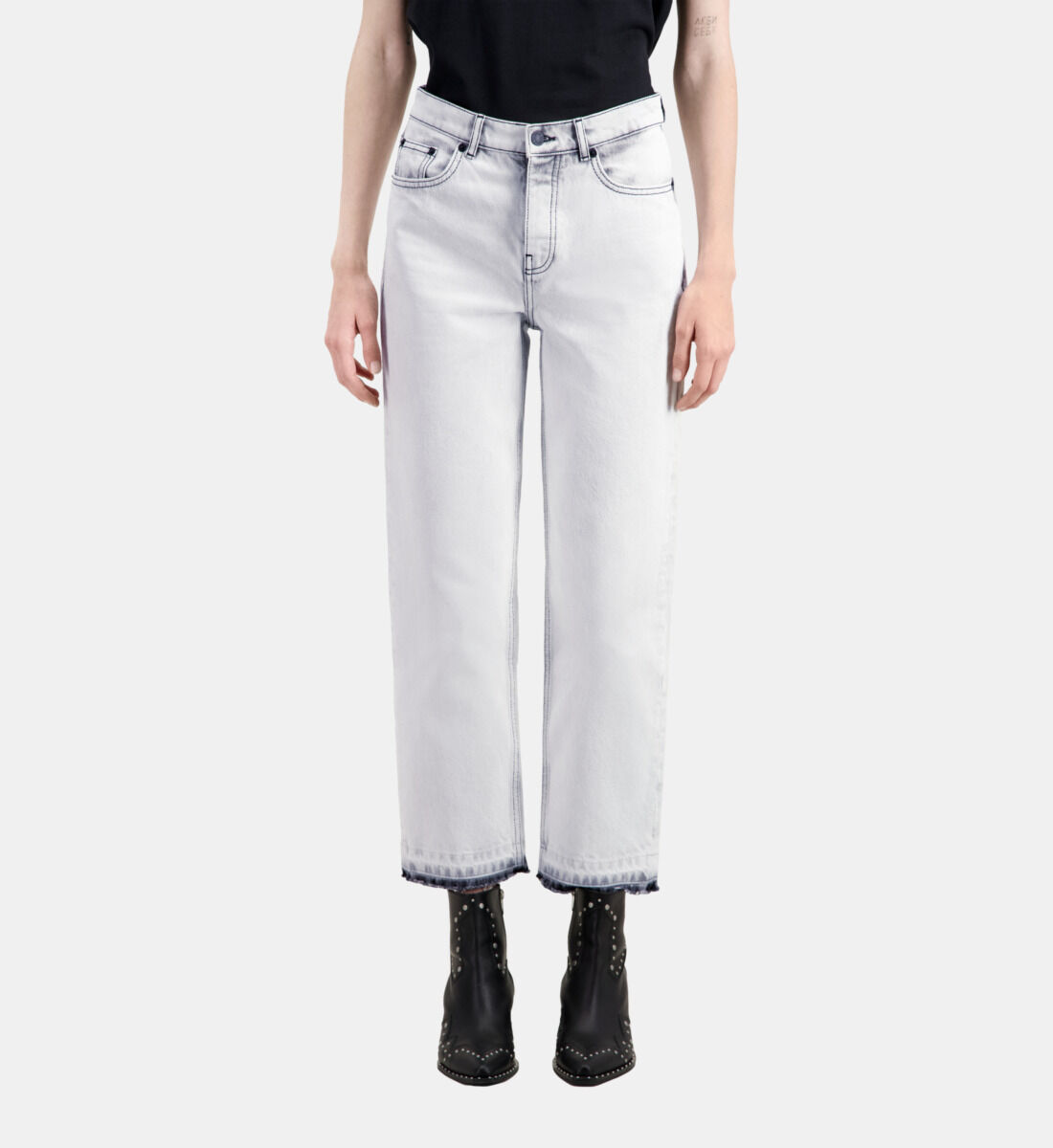 Bleached white jeans 2025