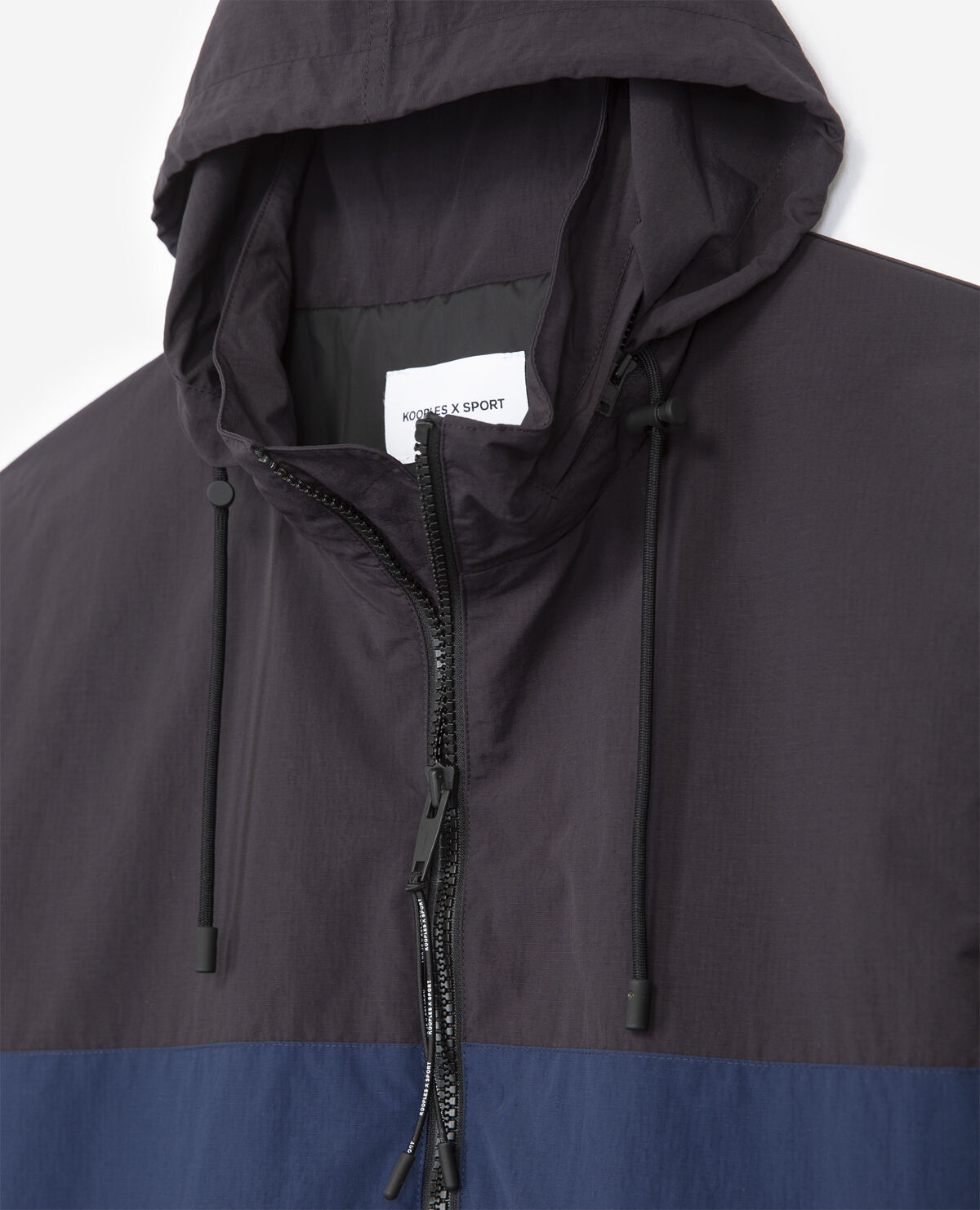 Mens nylon shell windbreaker top