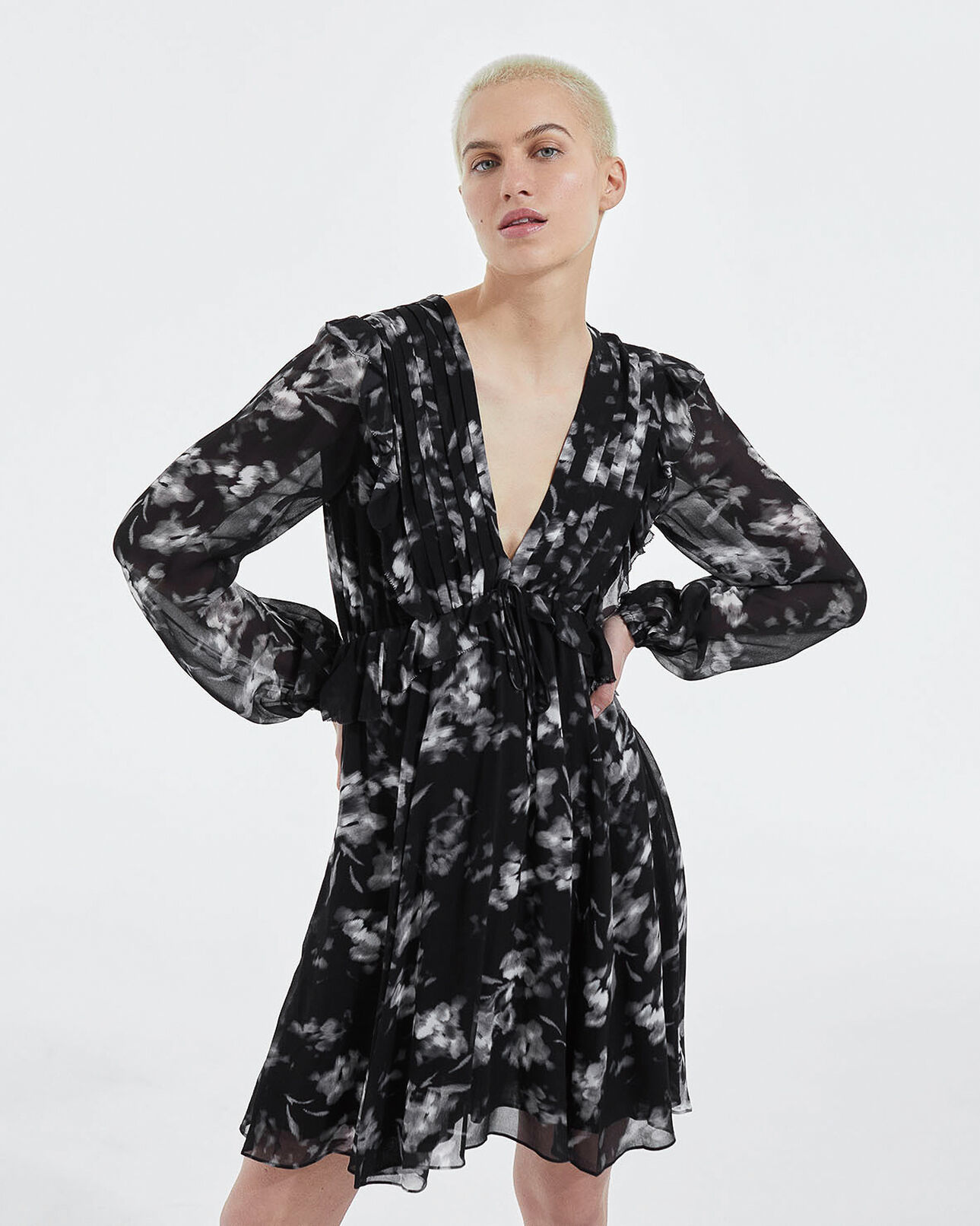 The Kooples FEMME BLACK WHITE robe courte noire imprimée à volants