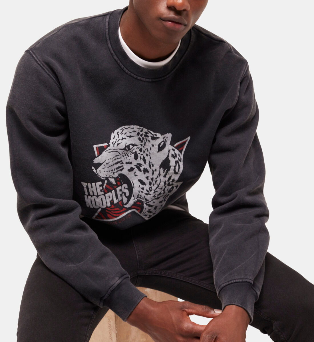 Sweatshirt with tiger outlet