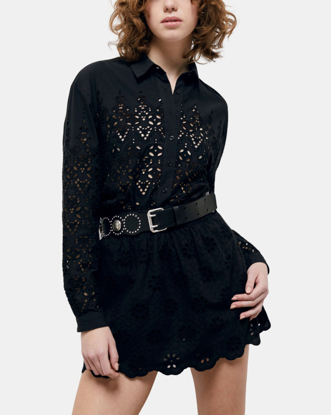 The Kooples DAMEN BLACK kurzes, schwarzes hemd mit englischer stickerei