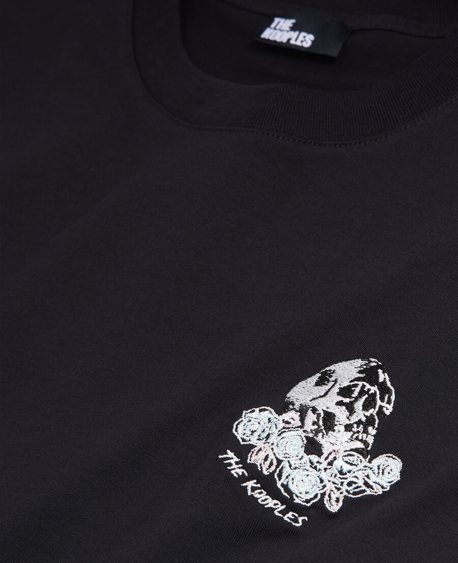 schwarzes t-shirt herren mit vintage-skull-stickerei