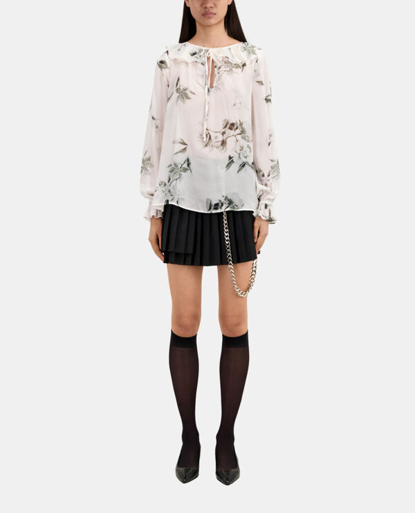 printed top with ruffles