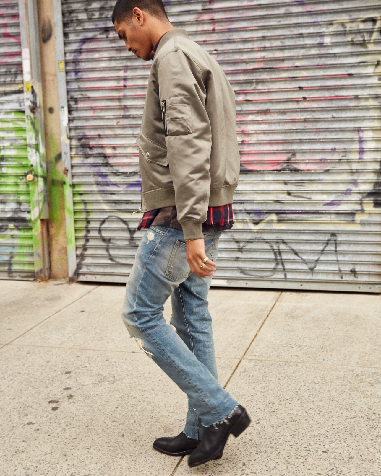 The Kooples HERREN LIGHT BLUE hellblaue jeans mit waschungen und destroyed-details