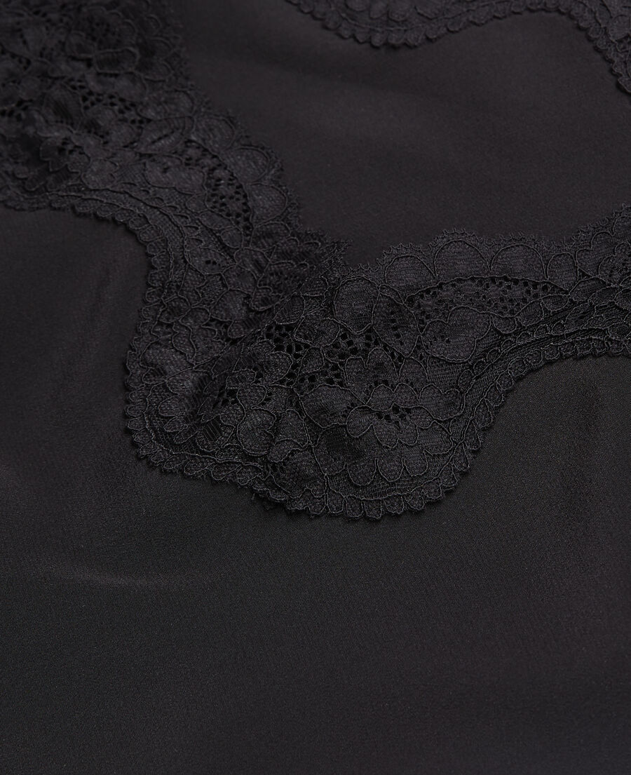 caraco noir en soie avec détails en dentelle
