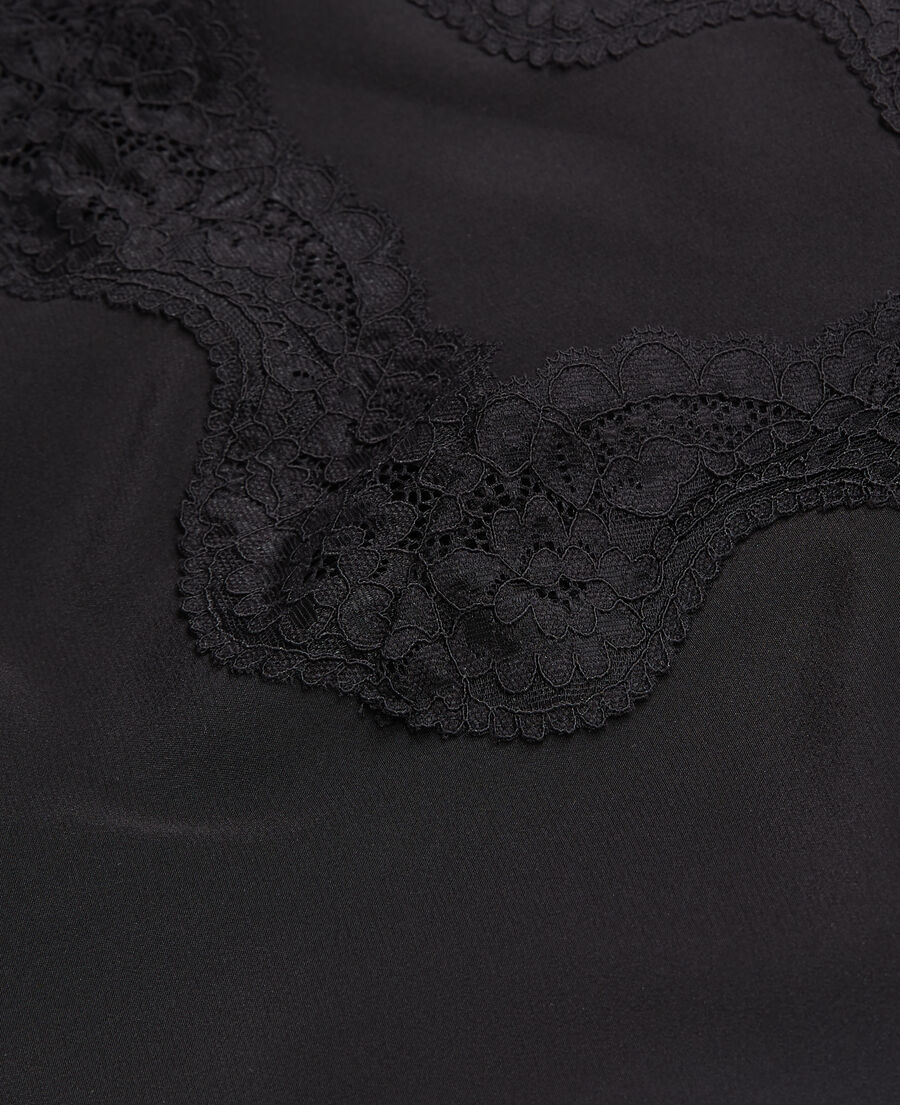 caraco noir en soie avec détails en dentelle
