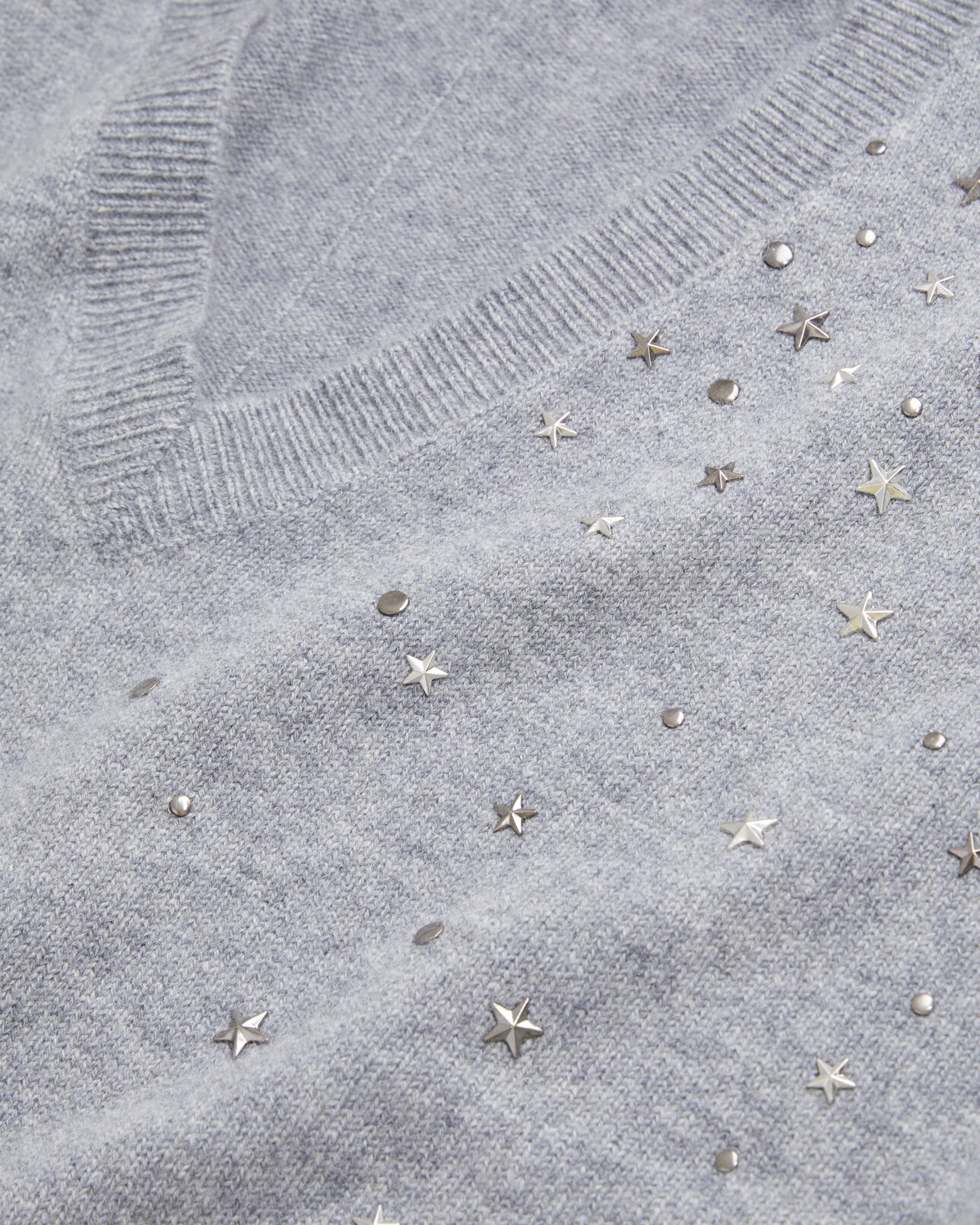 The Kooples FEMME MIDDLE GREY MEL pull gris en mélange de cachemire avec étoiles