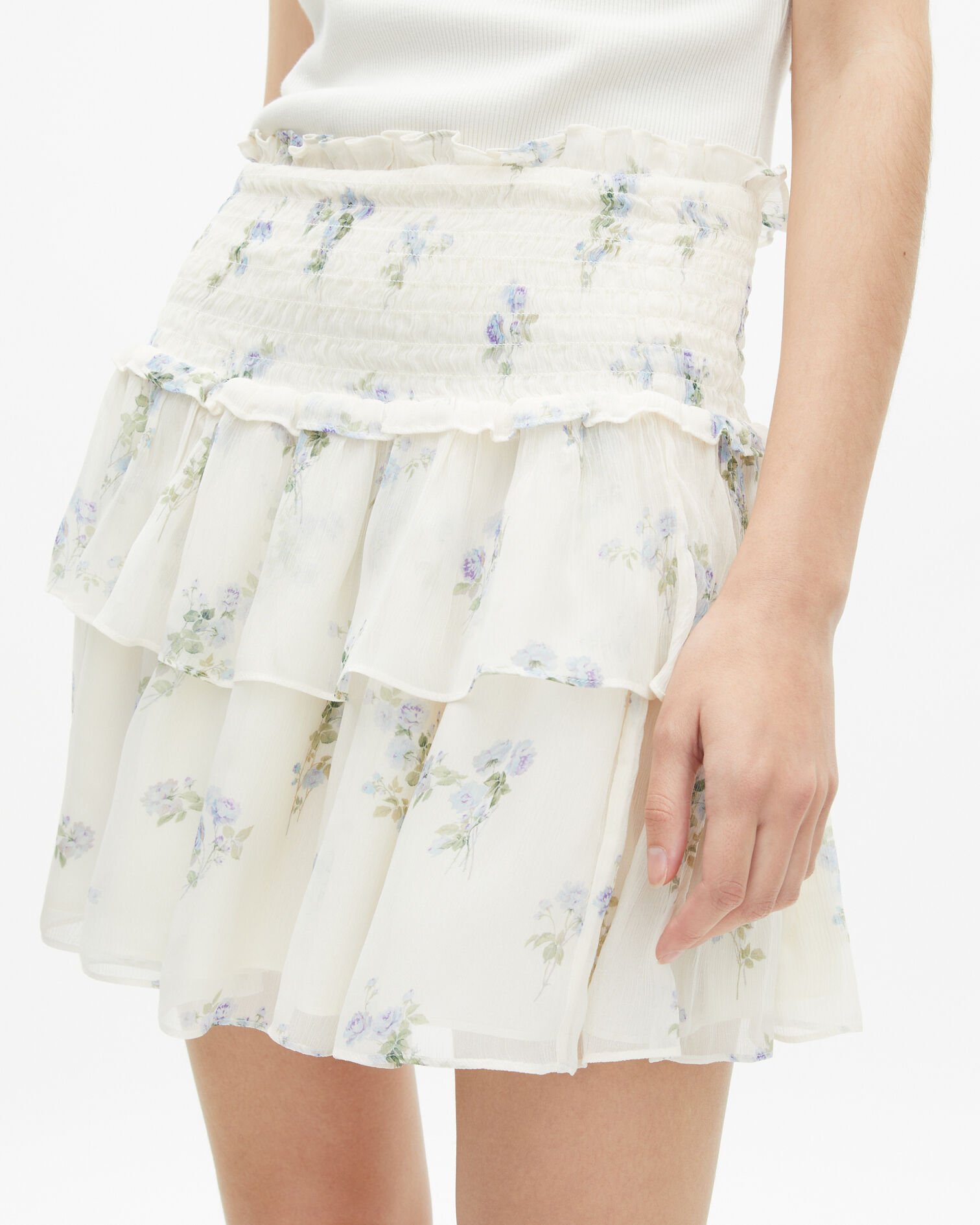 White floral print short skirt with ruffles, WHITE / SKY BLUE, hi-res image number null