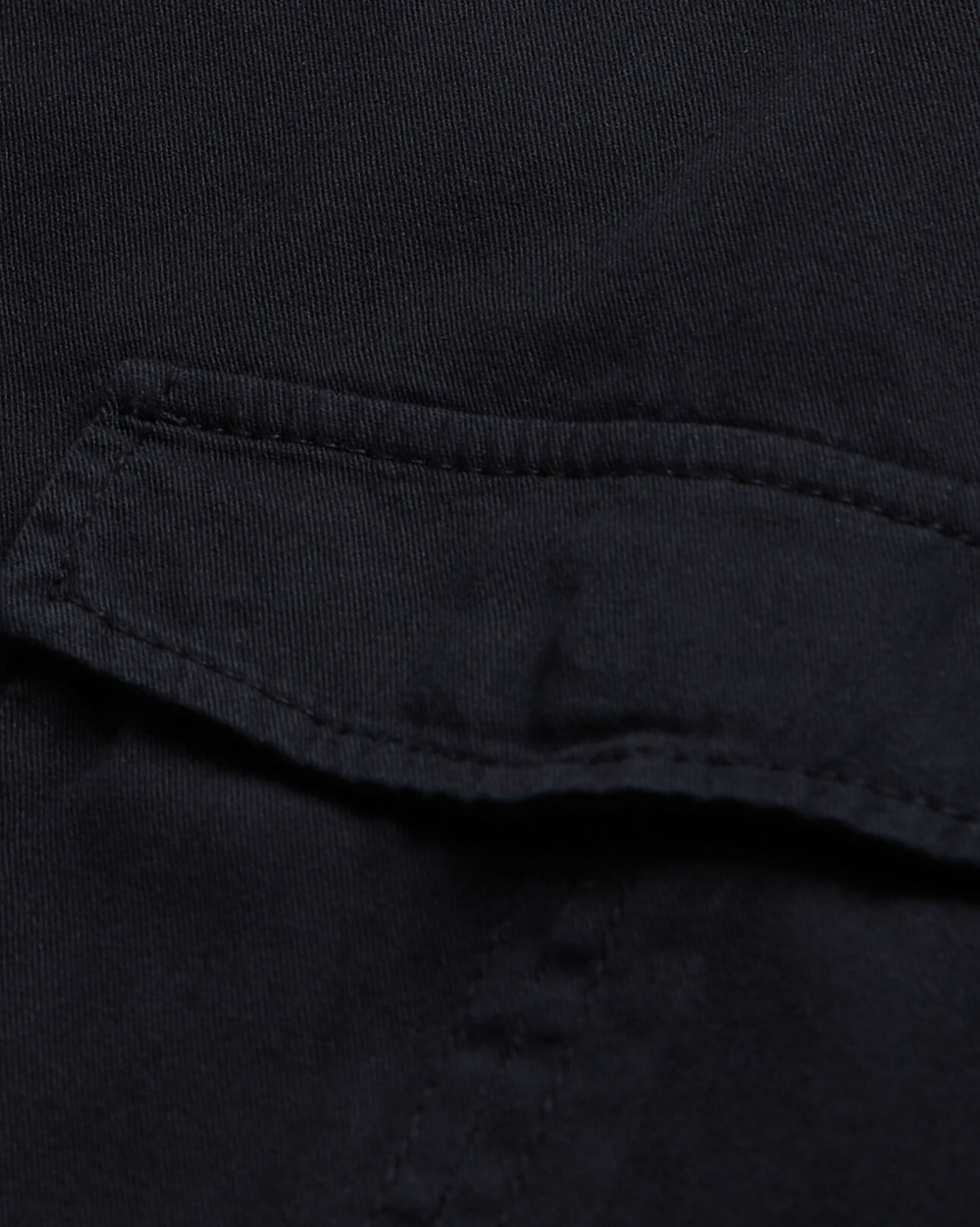 The Kooples HERREN STONE GREY schwarzes jeanshemd mit klassischer kragen