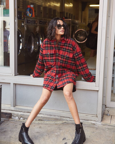 , BLACK - RED, hi-res image number null