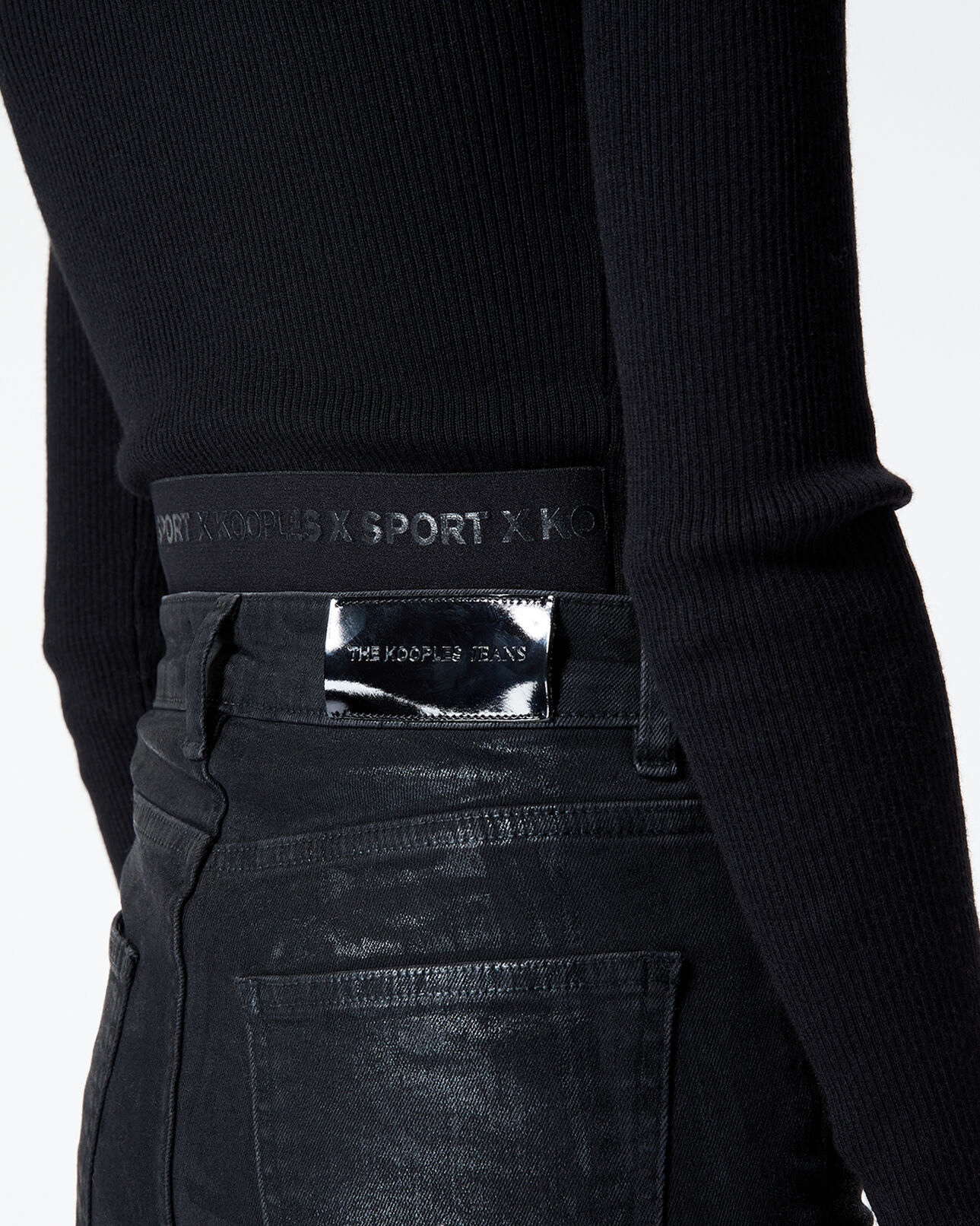 The Kooples FEMME BLACK jean noir enduit à boutons apparents