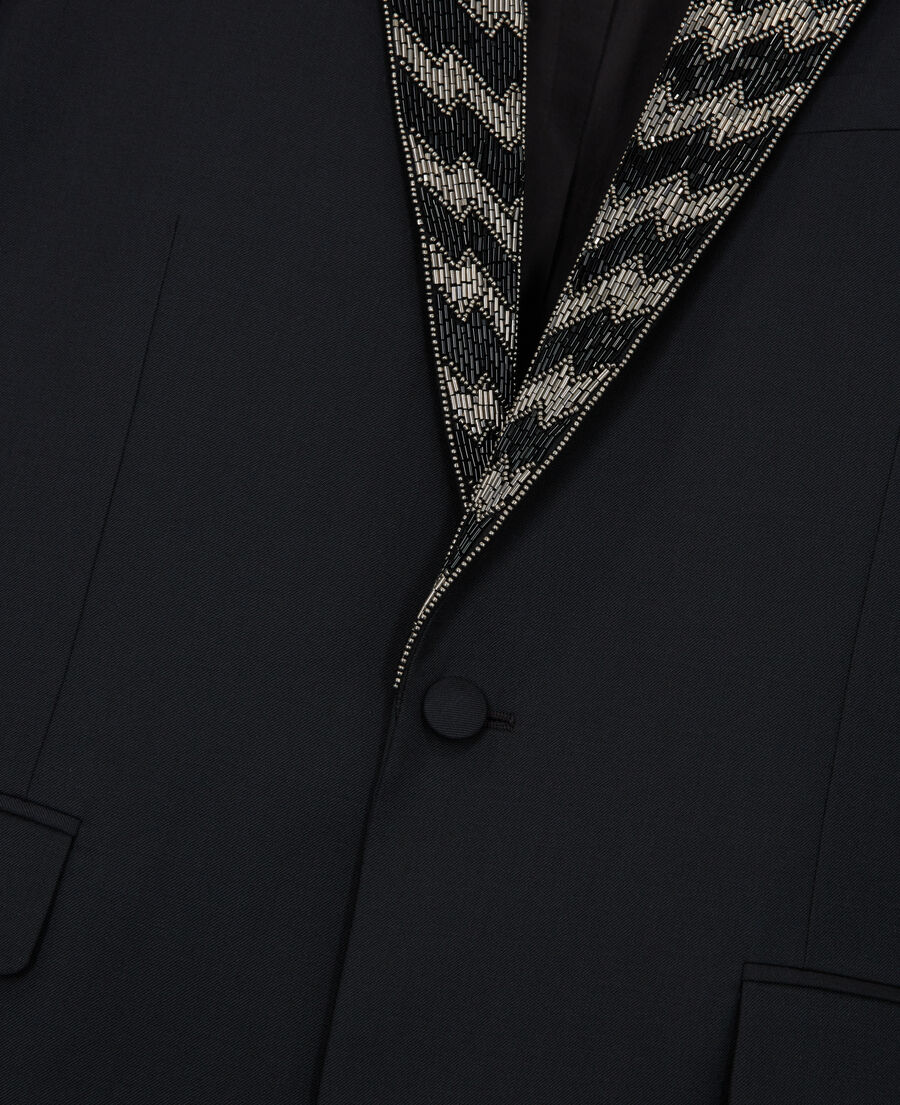 black lapel jacket