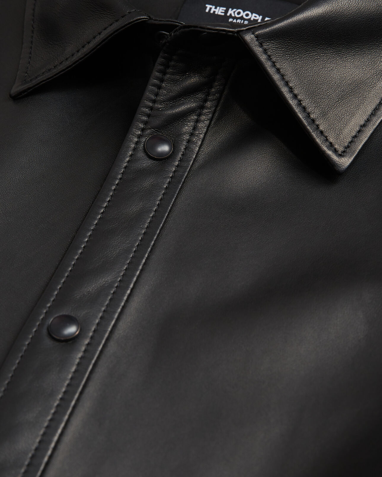 The Kooples HOMME BLACK chemise col classique en cuir noire