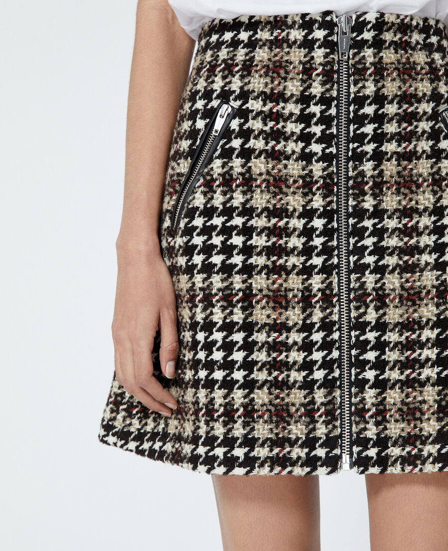 short burgundy tweed skirt with leather detail