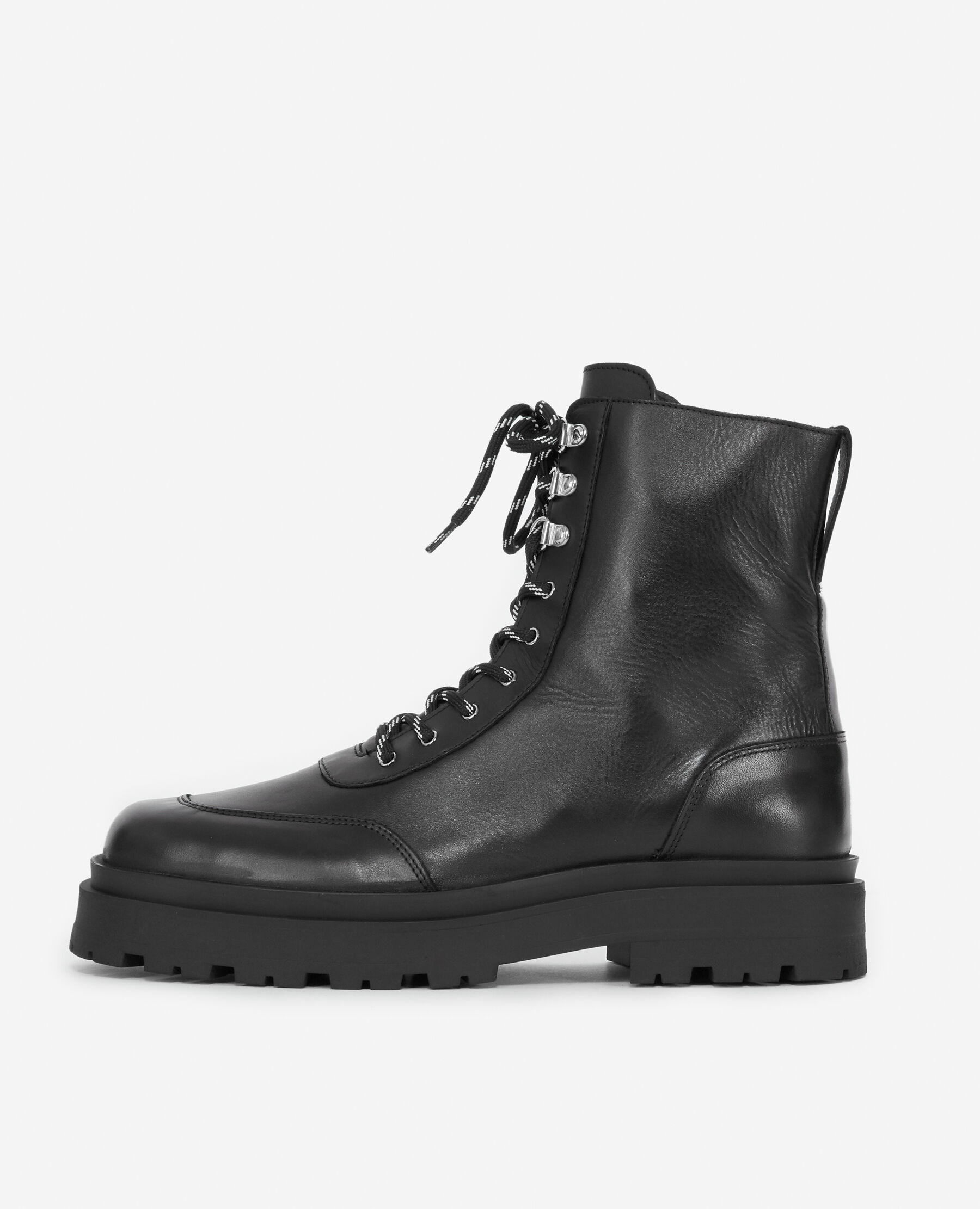 Boots hautes cuir noire grosse semelle