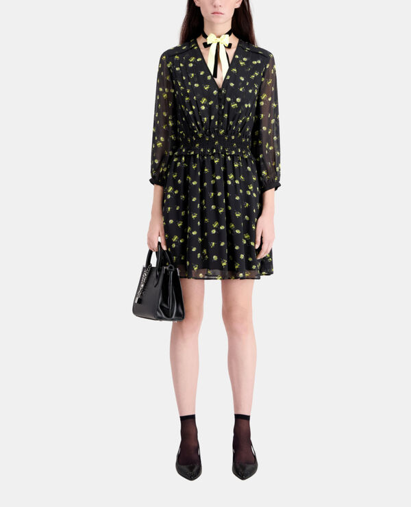 robe courte imprimée avec boutonnage