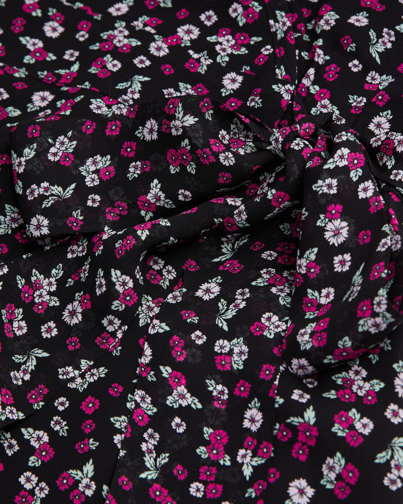 The Kooples DAMEN BLACK / PINK langes wickelkleid mit print