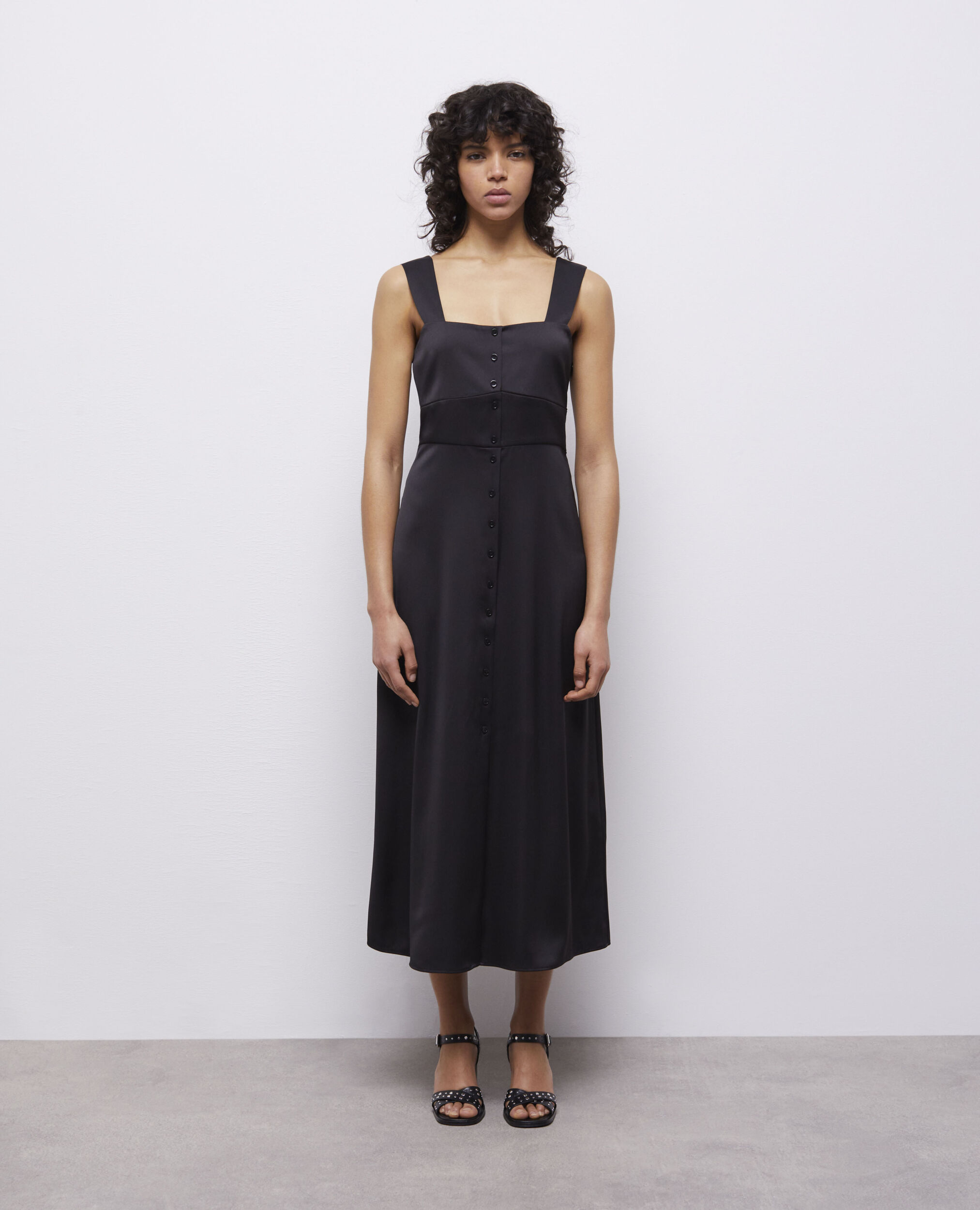 Langes, schwarzes Kleid mit Knopfverschluss, BLACK, hi-res image number null