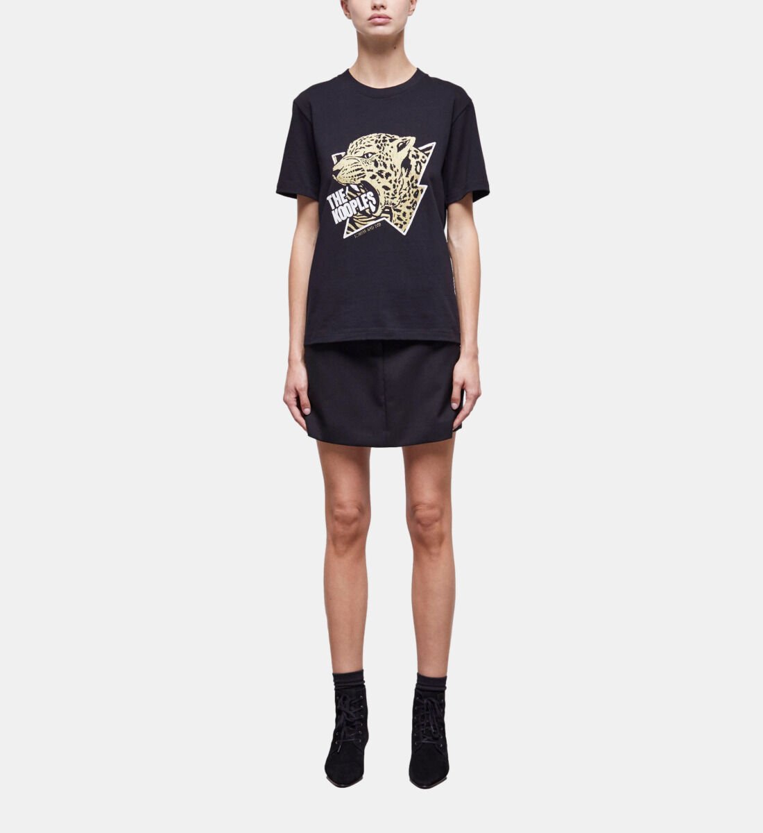 Women s t shirt with a tiger screen print