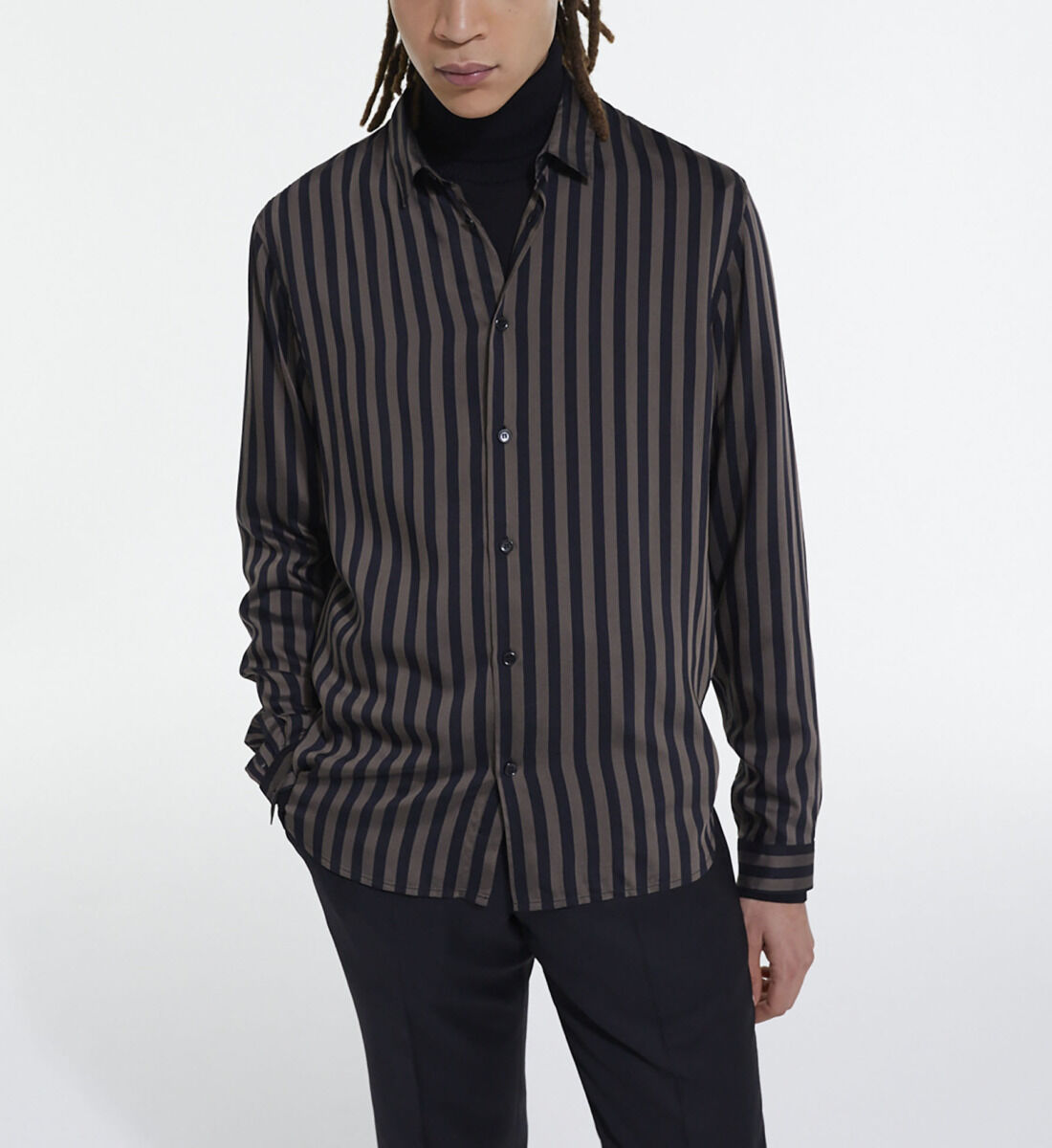 Striped shirt with classic collar