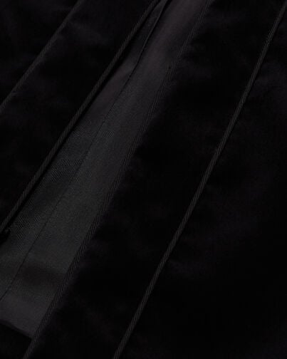 , BLACK, hi-res image number null