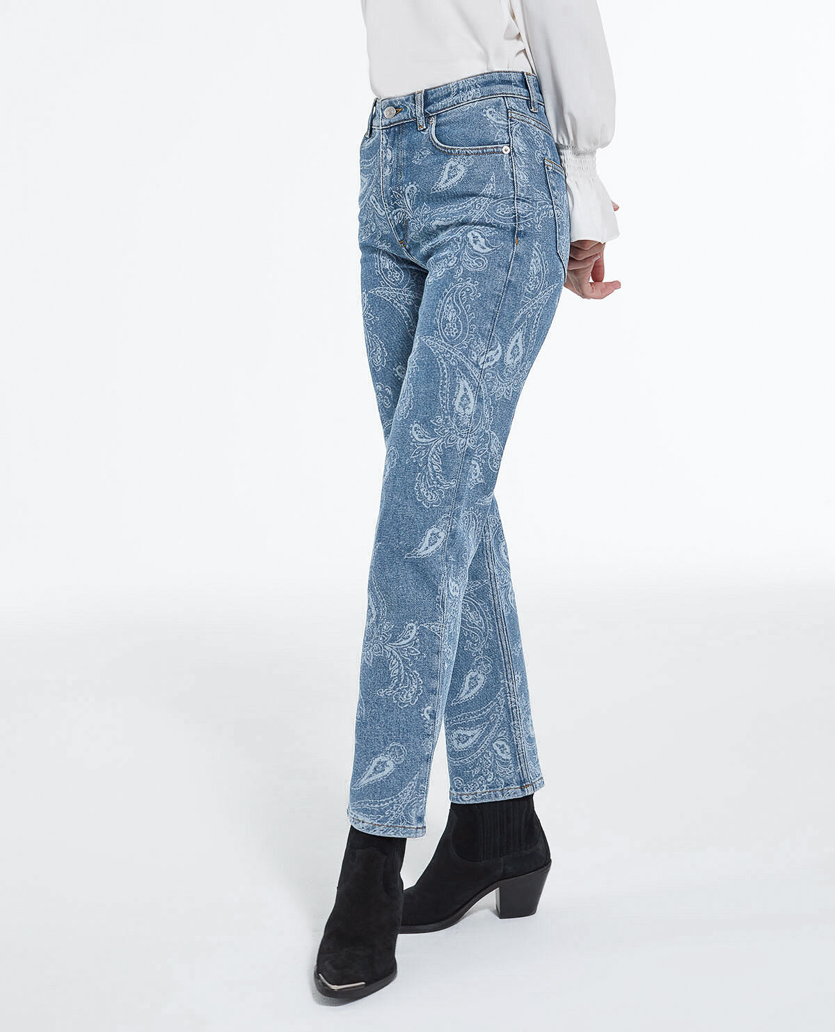 Jean droit store cropped