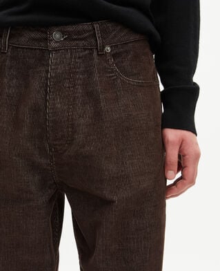 The Kooples HOMME TABACCO jean baggy en velours c&ocirc;tel&eacute; marron