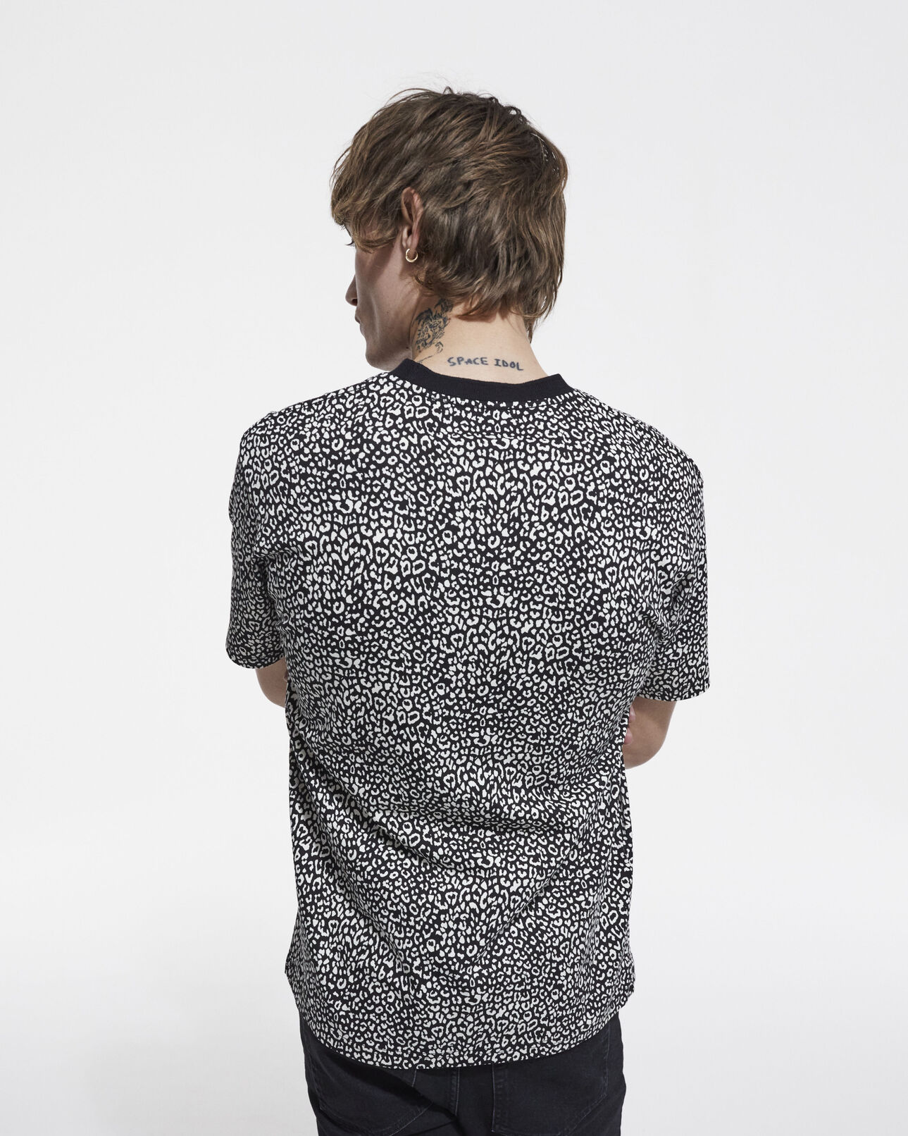 The Kooples MEN ECRU black leopard print t-shirt