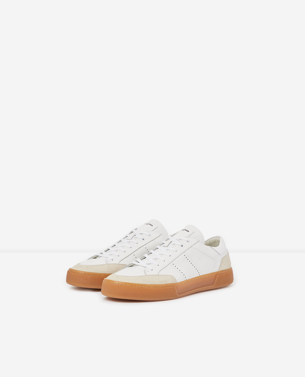 Basket blanche semelle gomme discount