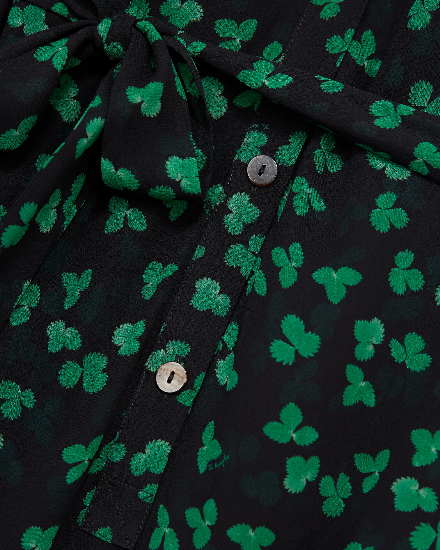 Short black dress with green pattern and belt, BLACK / GREEN, hi-res image number null