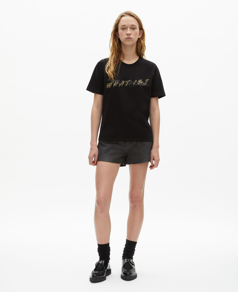 black and leopard print what is t-shirt